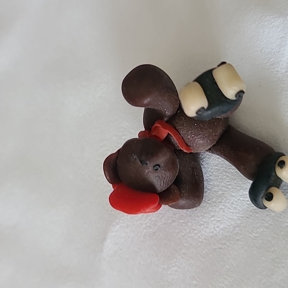 Handcrafted Miniature Filo Dough Teddy Bears - Picture 9 of 15